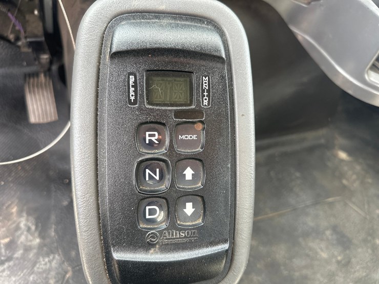 2013-international-durastar-4300-image-62