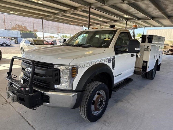 2019-ford-f450-image-5