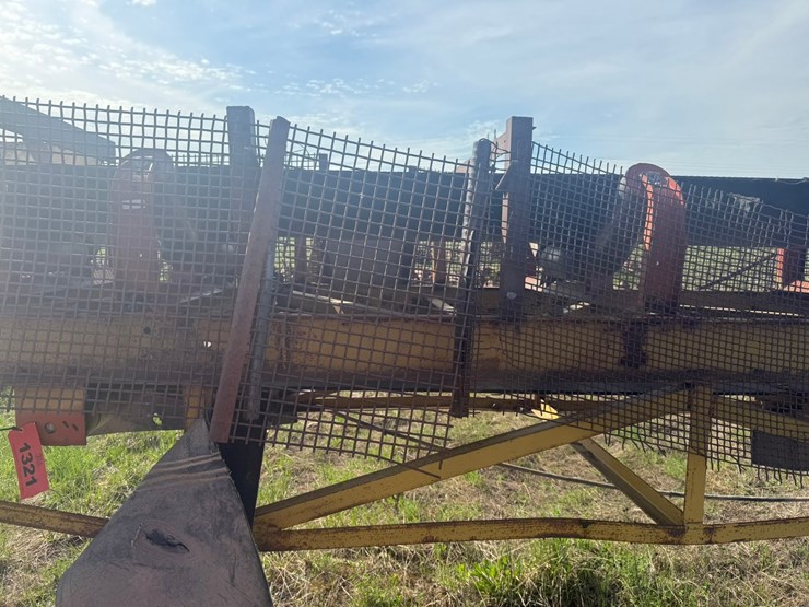 #1321-•-32"x70'-land-conveyer-image-13