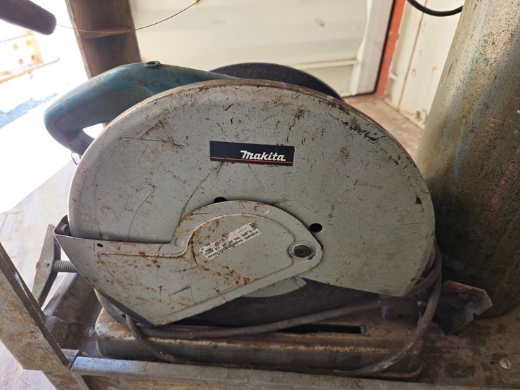 #5995-•-century-130-mig-welder-w/tank,-cart,-makita-saw,-and-blades-image-3