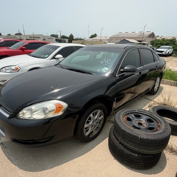 #60 • 2011 CHEVROLET IMPALA