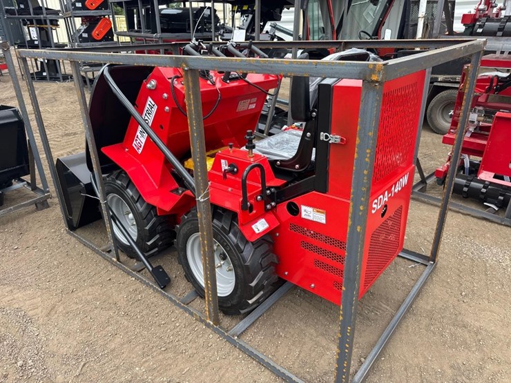 new-agt-industrial-co-mini-skidloader-model-sda-140w-image-1