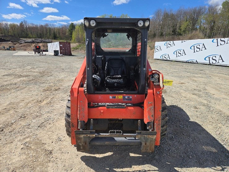 kubota-ssv75-image-8