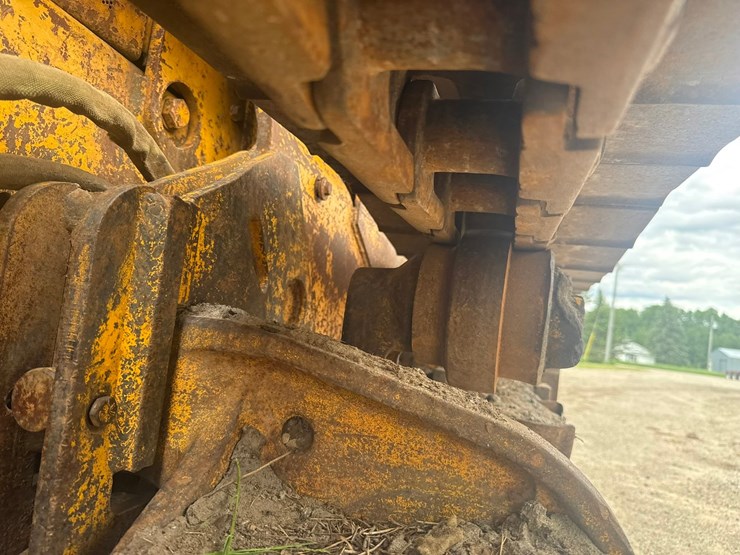 john-deere-450e-image-79