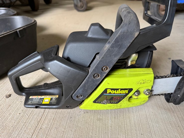 #1778-•-poulan-2550-chainsaw-w/case-image-4