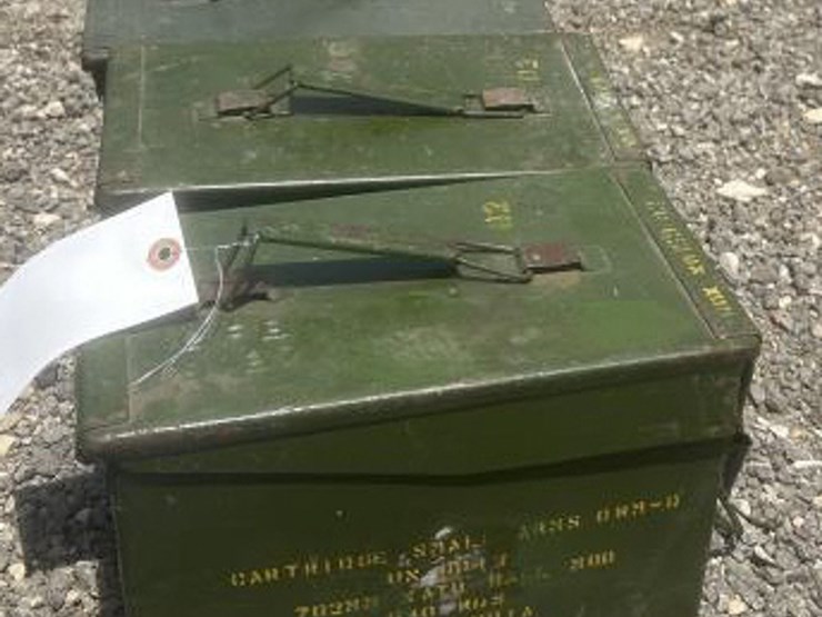 #213-•-(3)-ammo-cans-image-4