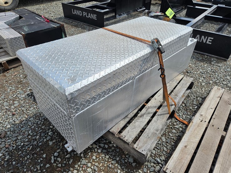 #6448-•-rds-60-gallon-fuel-transfer-tank-w/tool-box-and-pump-image-2