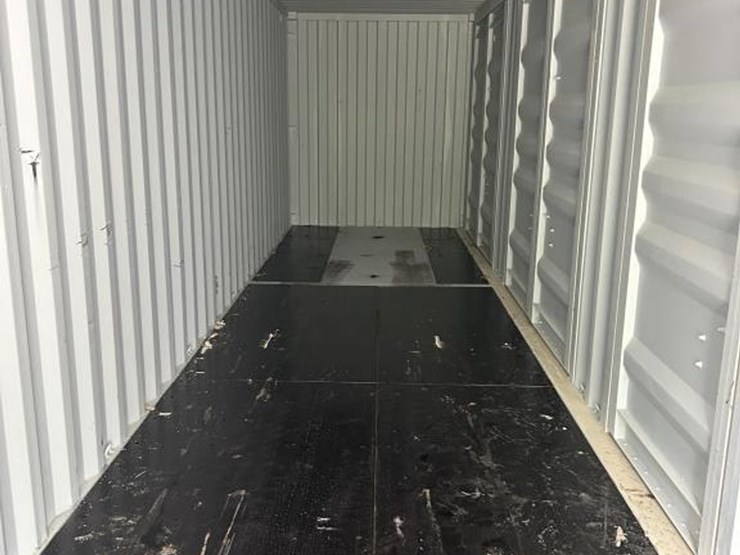 #37-•-40'-high-cube-conex/-shipping-container---one-trip-image-10