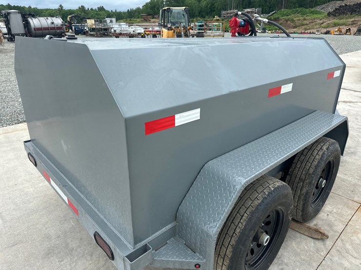 #60918-•-x-star-trailers-approx.-750-gallon-trailer-image-16