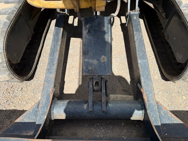 caterpillar-305.5e2-image-29