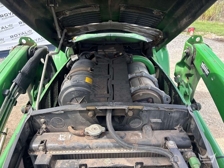 2018-john-deere-3039r-image-19
