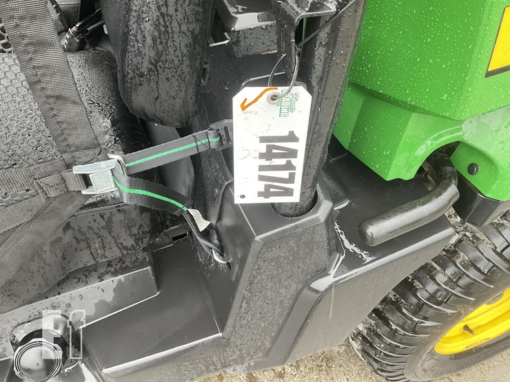 john-deere-gator-xuv-560e-image-14