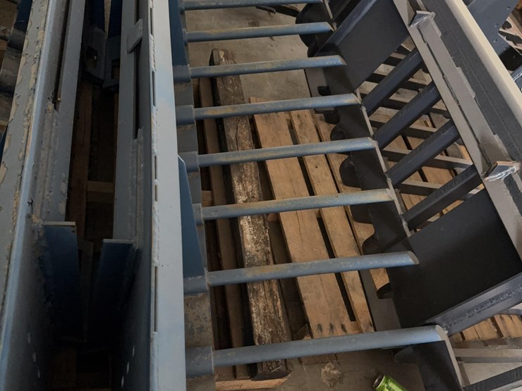 bar-screen-attachment-image-2