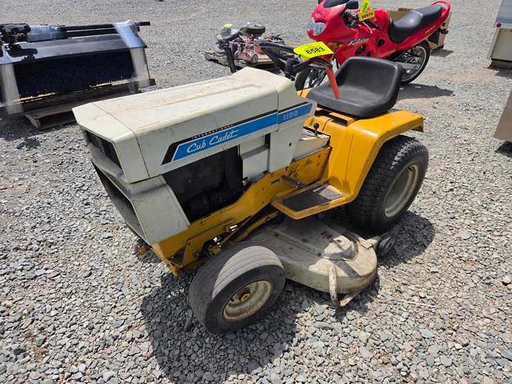 cub-cadet-1100-image-1