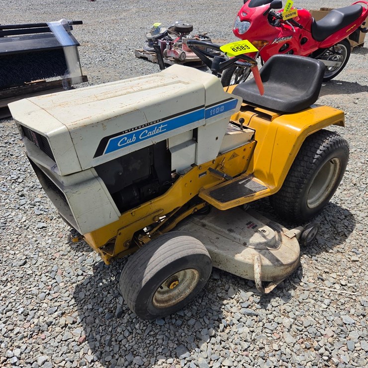 CUB CADET 1100