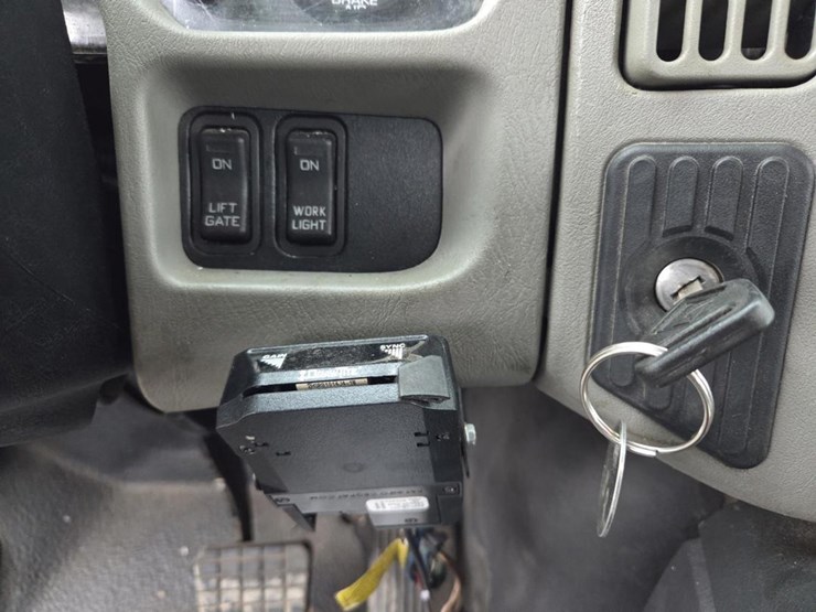 2013-international-durastar-4300-image-80