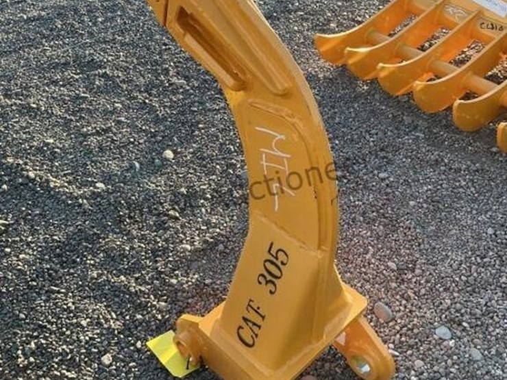 caterpillar-305-image-3