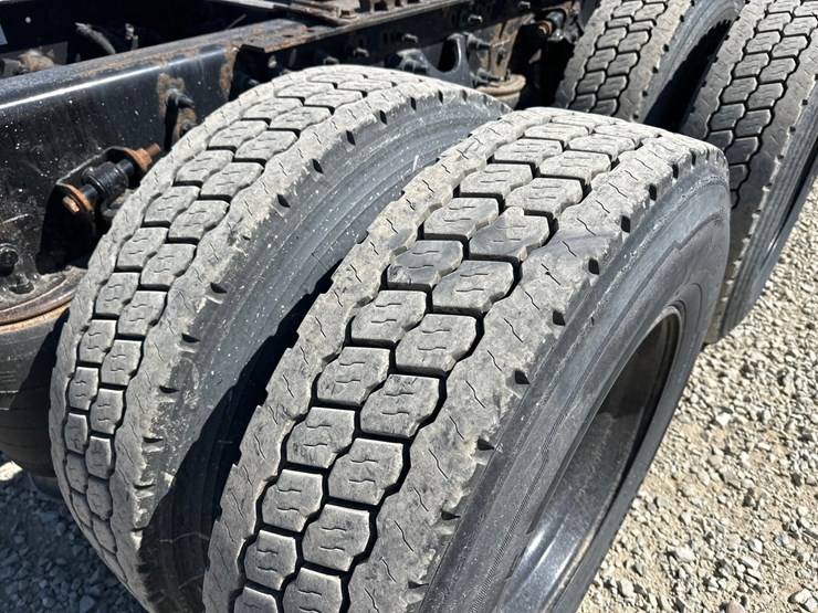 #60118-•-2019-international-rh613-day-cab-truck-tractor-image-64