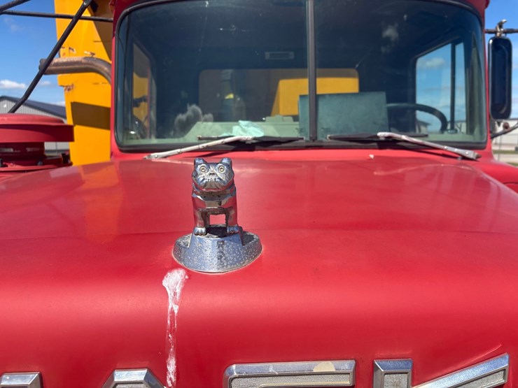#2174-•-1984-mack-dm660-tandem-axle-dump-truck-image-19