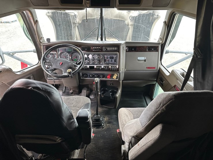 2014-kenworth-t660-image-65