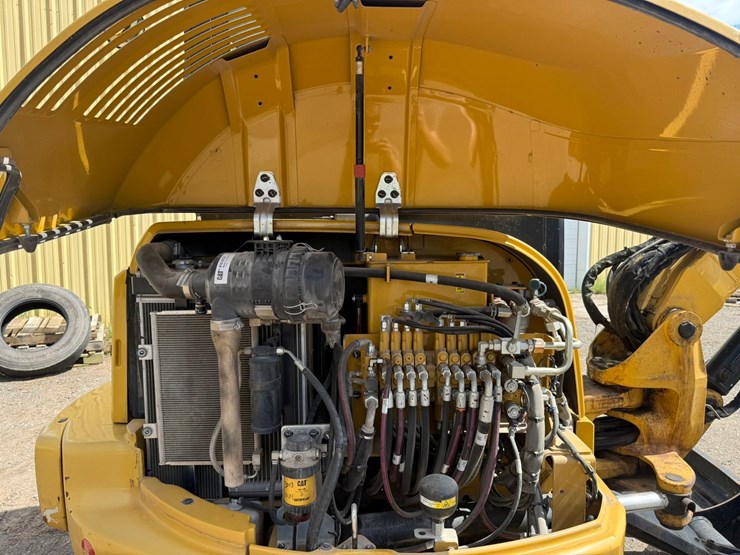 caterpillar-305.5e2-image-33