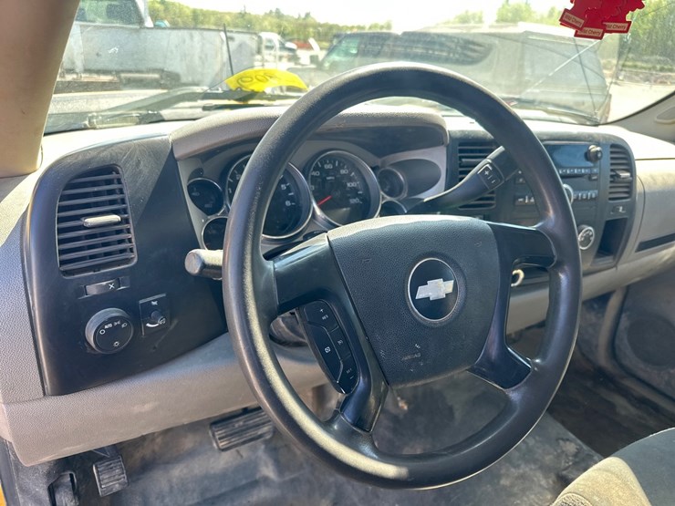 2008-chevrolet-2500-image-28