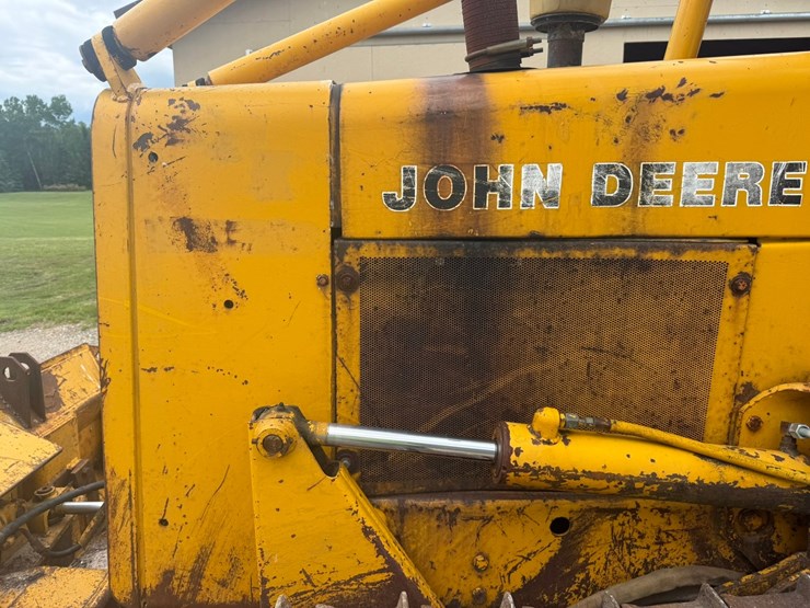 john-deere-450e-image-16