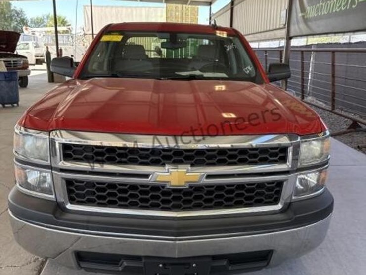 2015-chevrolet-silverado-1500-image-3