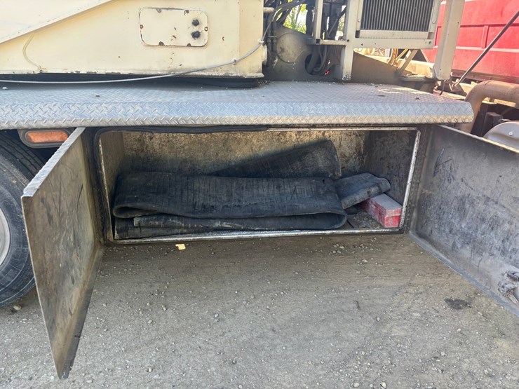 mack-rd688s-image-127