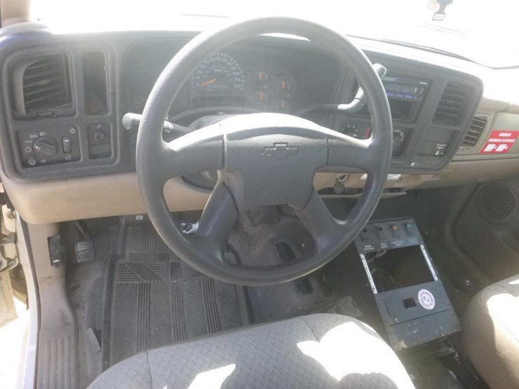 2007-chevrolet-2500-image-11
