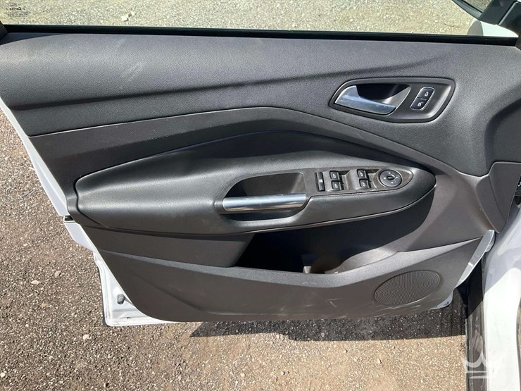 2018-ford-escape-image-11