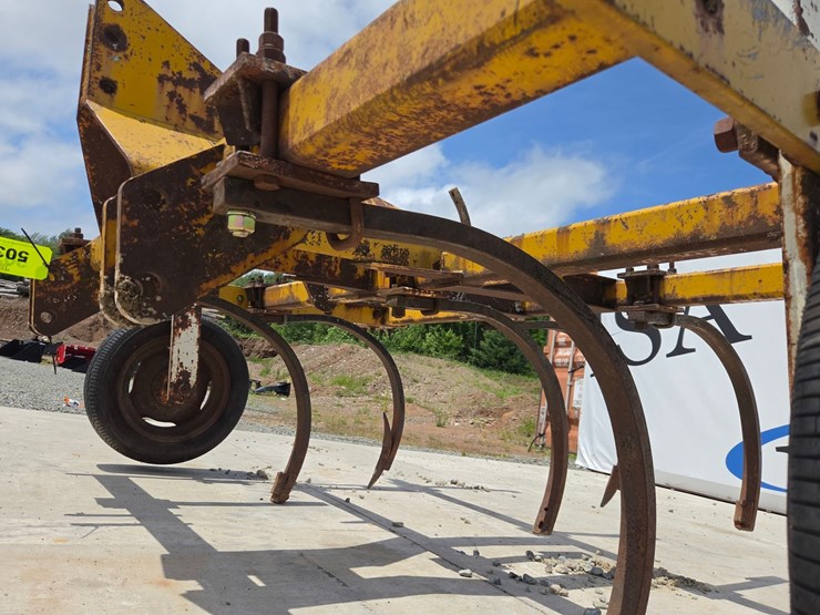 #5035-•-chisel-plow-image-11