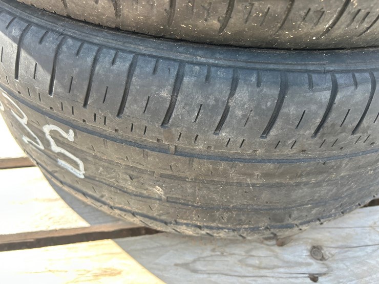 #6035-•-(4)-douglas-performance-225/55r17-tires-w/-aluminum-rims-image-8