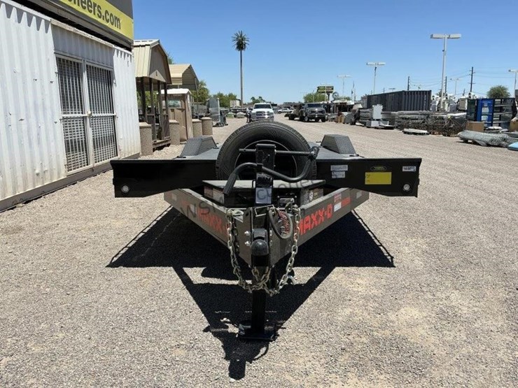 2025-maxx-d-18x-tilt-bed-trailer-image-3