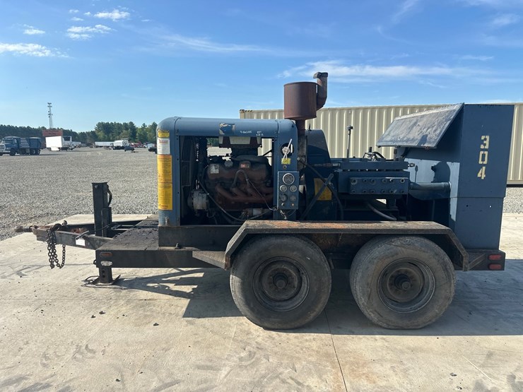 #5022-•-nlb-corp.-10150d-towable-air-compressor-image-6