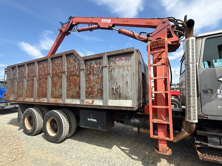 #60835-•-1991-volvo-/-gm-white-tandem-axle-storm-truck-image-31