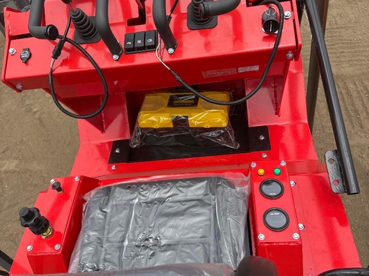 new-agt-industrial-co-mini-skidloader-model-sda-140w-image-4