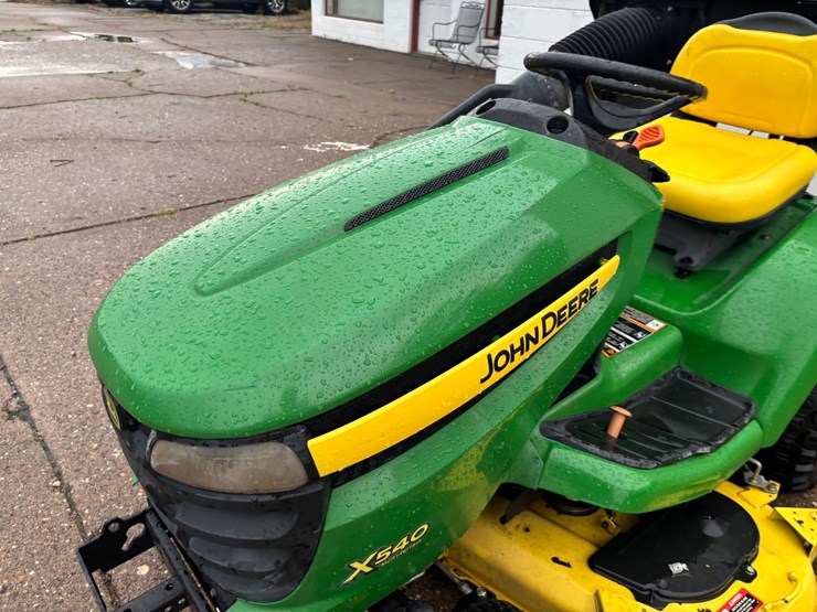 john-deere-x540-image-10