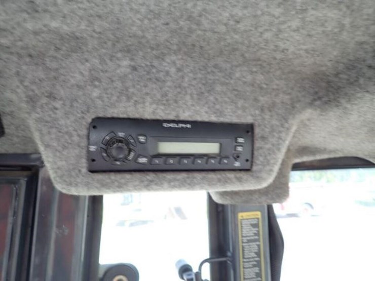 2009-deere-310sj-image-29