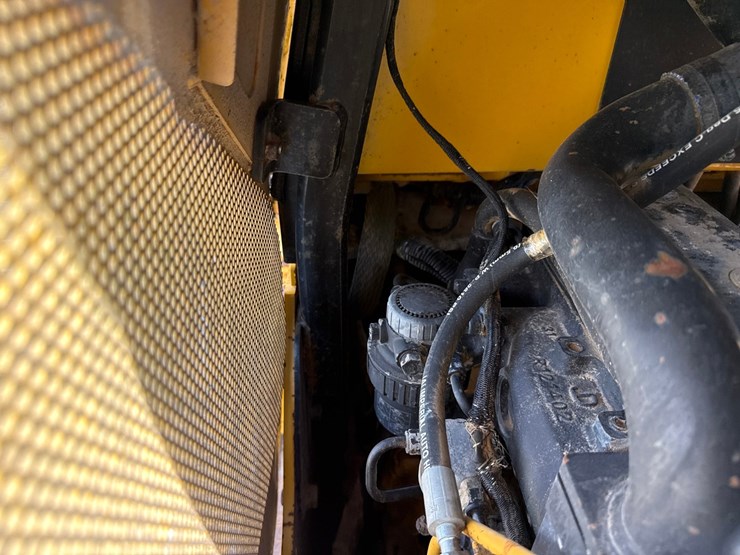 deere-550h-image-27