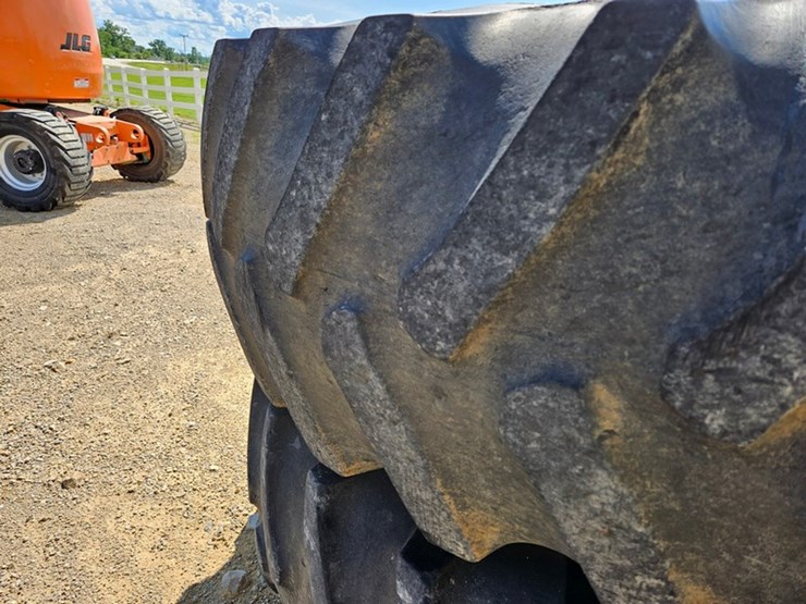 john-deere-8300-image-52