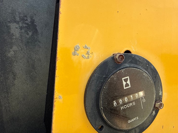 deere-550h-image-51