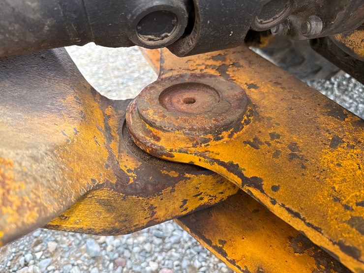 jcb-712-image-25
