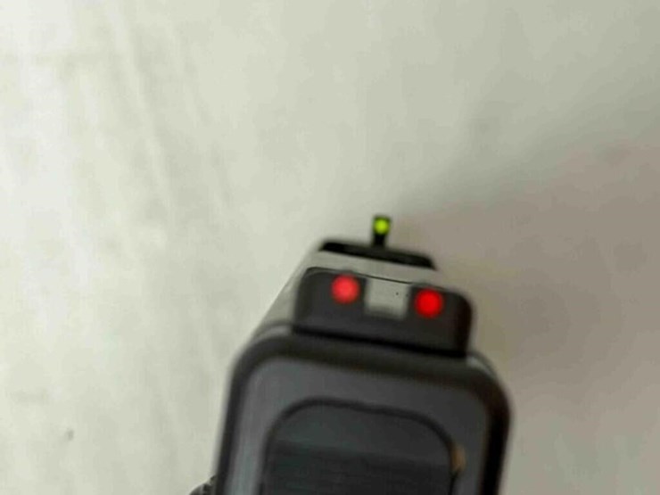 glock-pistol-image-9