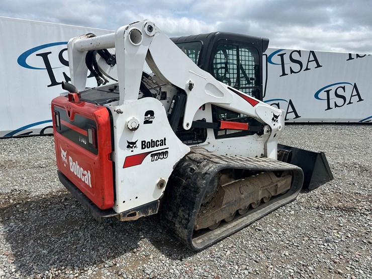 2020-bobcat-t740-image-5