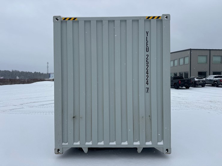 #5004-•-40'-(5)-door-one-trip-shipping-container-image-4