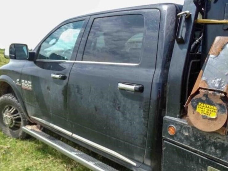 2016-dodge-ram-3500-image-20