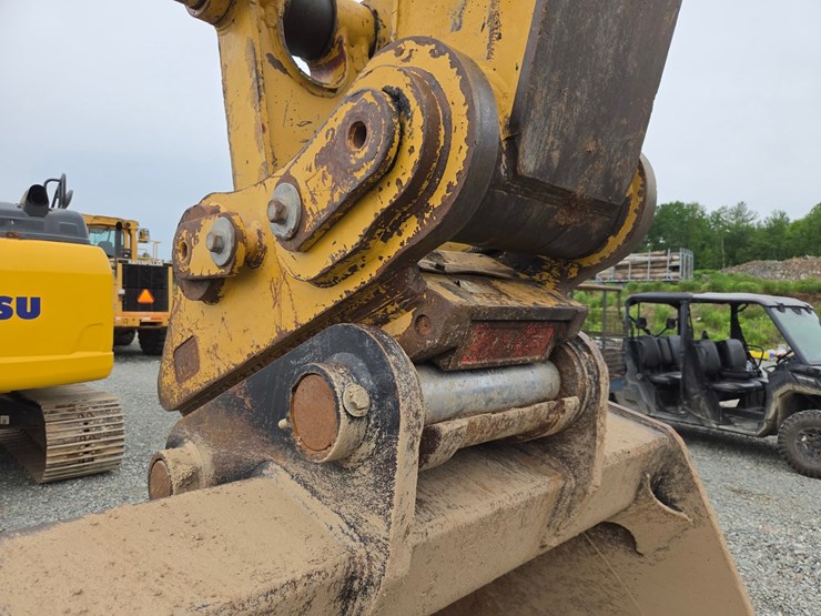 caterpillar-349el-image-17
