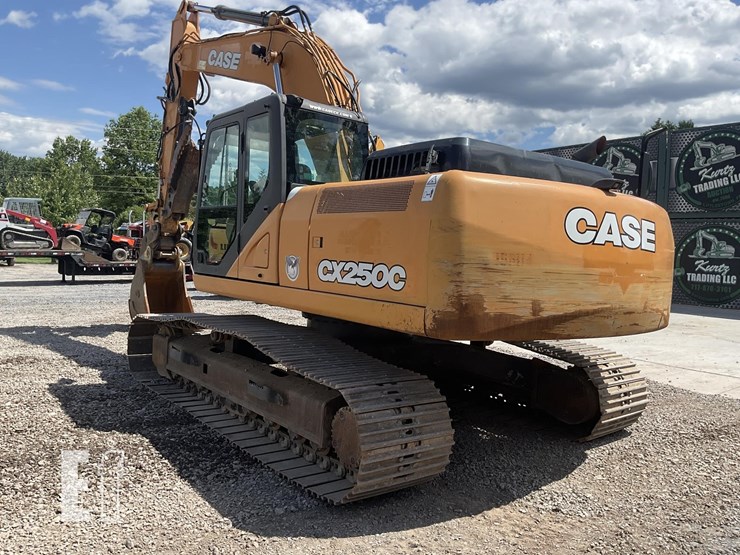 2015-case-cx250c-image-2