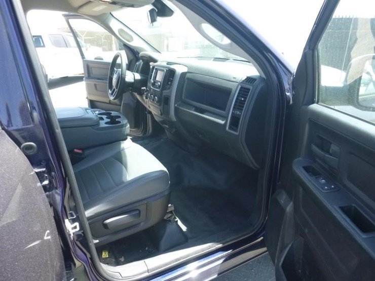 2016-dodge-1500-image-6